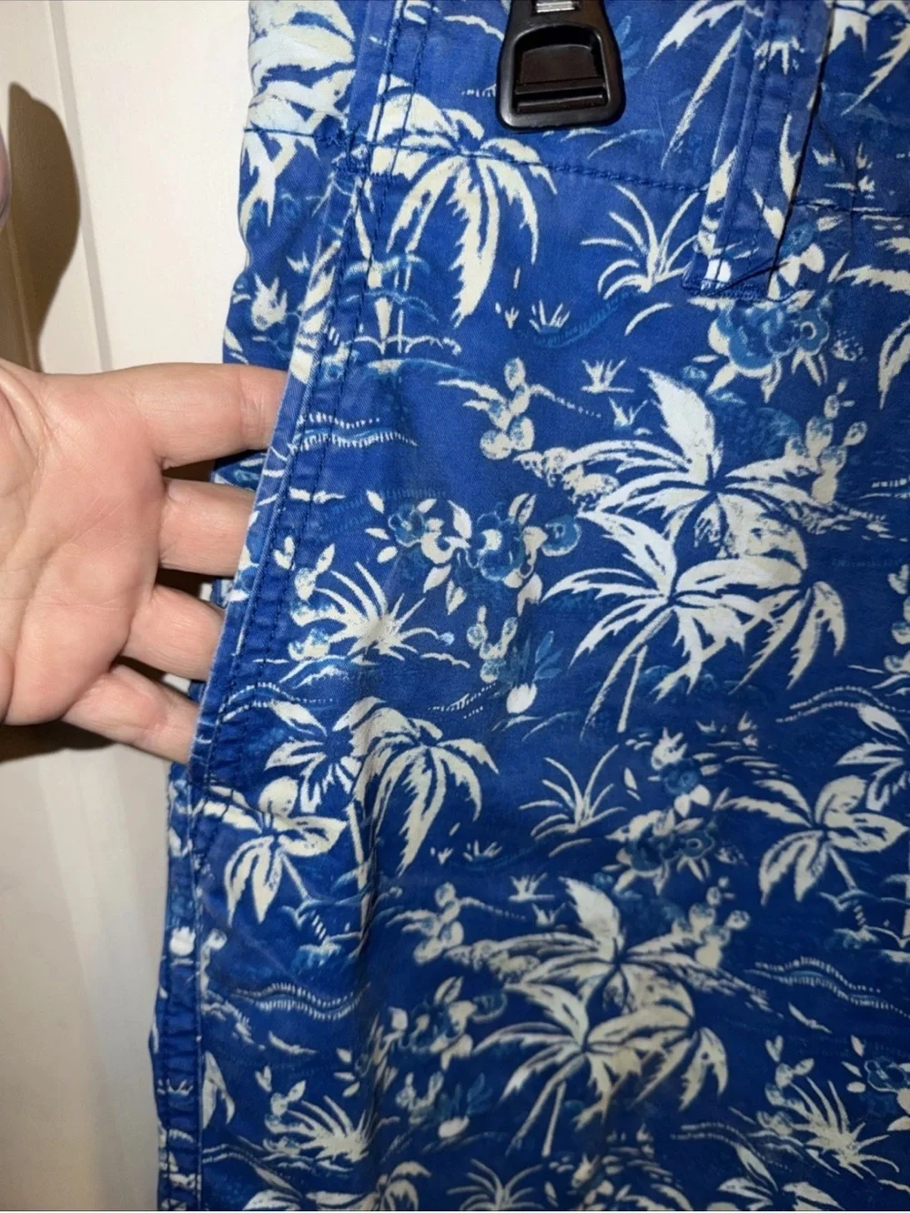 Aeropostale Mens Blue Tropical Palm Tree Print Cotton Shorts Size 28 Summer